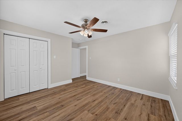 2323 Morgan Street, Irving, TX 75062