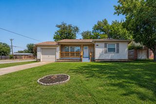 2323 Morgan Street, Irving, TX 75062