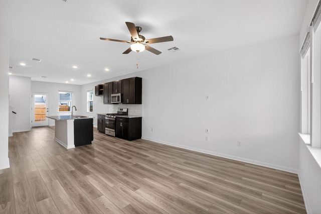 5913 Jennifer Pasture PATH, Del Valle, TX 78617