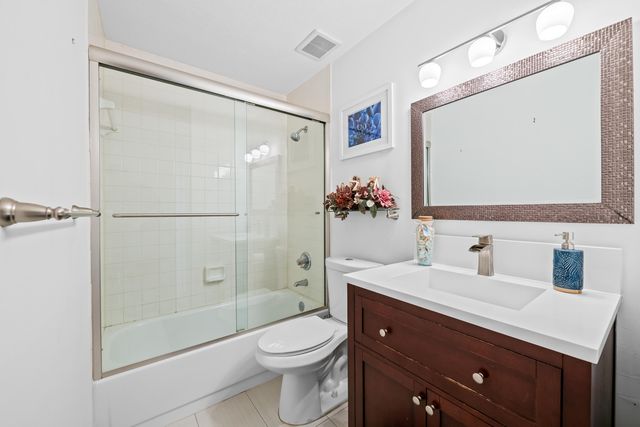 219 NE 17th Avenue, Fort Lauderdale, FL 33301