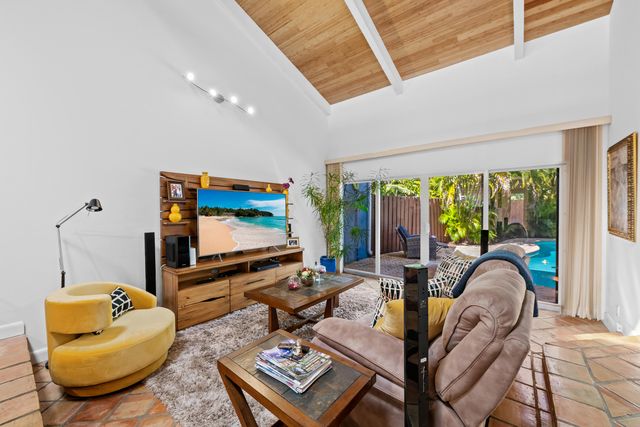 219 NE 17th Avenue, Fort Lauderdale, FL 33301