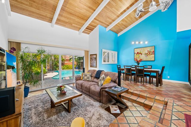 219 NE 17th Avenue, Fort Lauderdale, FL 33301