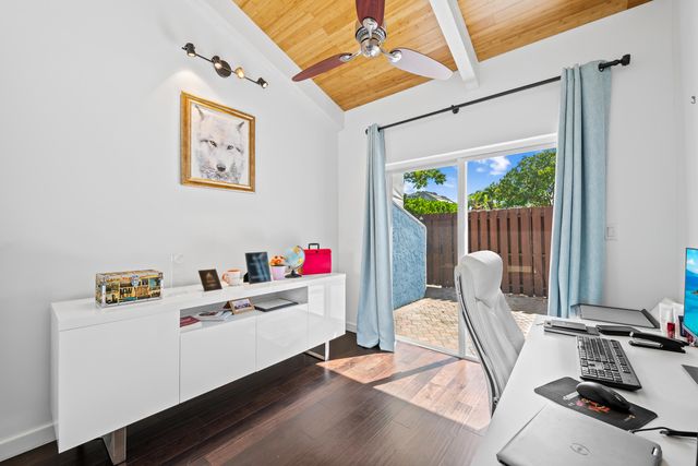 219 NE 17th Avenue, Fort Lauderdale, FL 33301