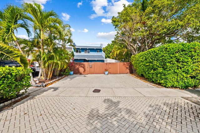 219 NE 17th Avenue, Fort Lauderdale, FL 33301