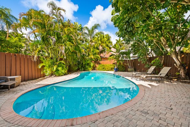 219 NE 17th Avenue, Fort Lauderdale, FL 33301