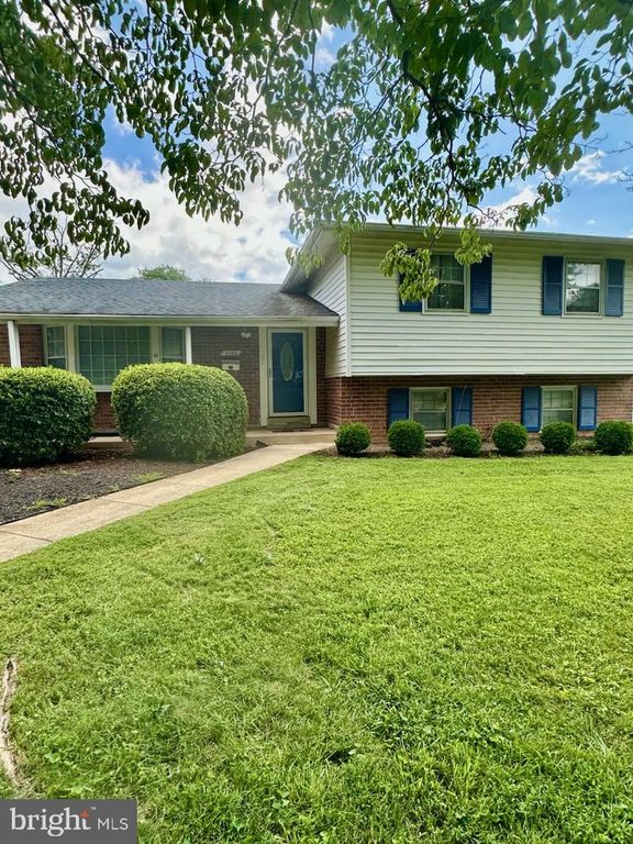 11703 TIFTON DR, Potomac, MD 20854