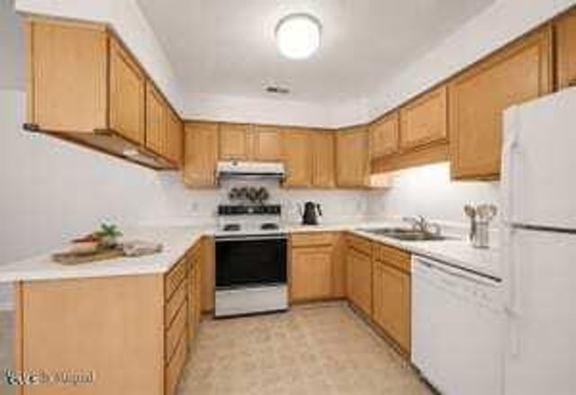 268 Summerwalk Circle, Chapel Hill, NC 27517