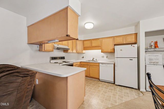 268 Summerwalk Circle, Chapel Hill, NC 27517