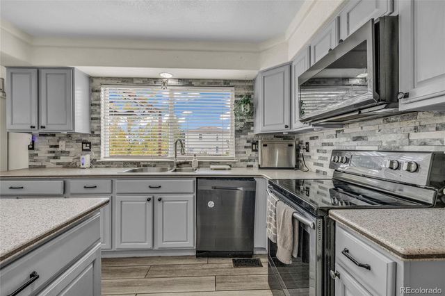 4335 Lyndenwood Point, Highlands Ranch, CO 80130