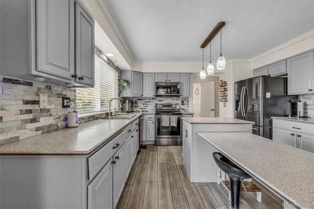 4335 Lyndenwood Point, Highlands Ranch, CO 80130