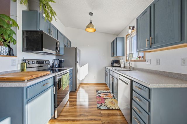 5980 24th Street S, Fargo, ND 58104