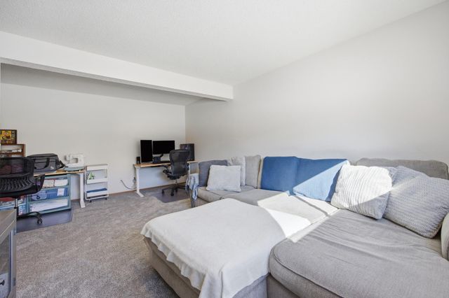 5980 24th Street S, Fargo, ND 58104