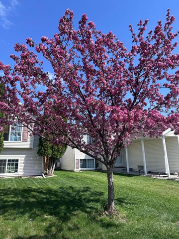 5980 24th Street S, Fargo, ND 58104