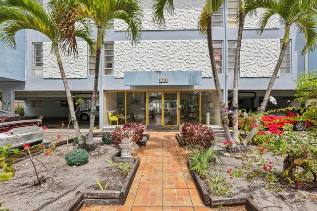 1735 NE 164th Street F-304, North Miami Beach, FL 33162