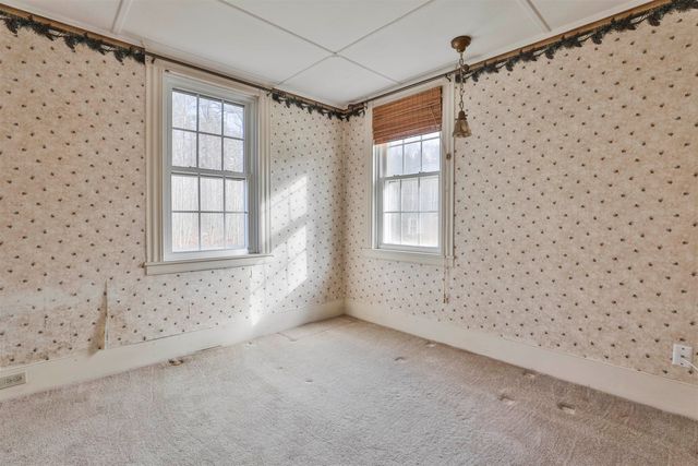 450 Weare Road, New Boston, NH 03070