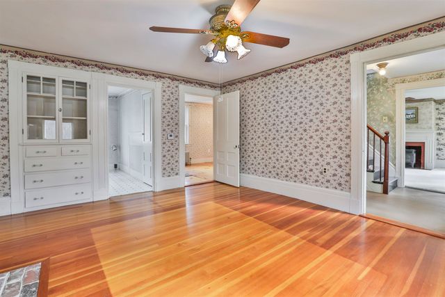 450 Weare Road, New Boston, NH 03070