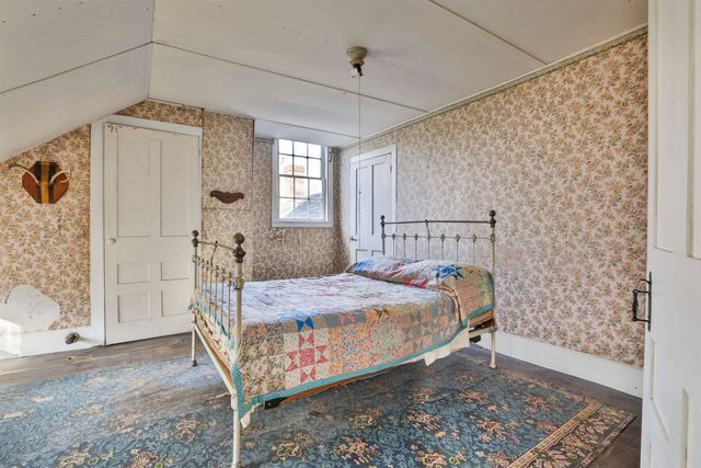 450 Weare Road, New Boston, NH 03070