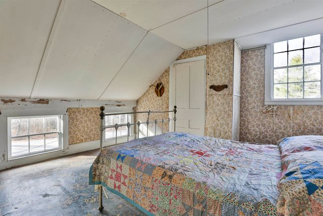 450 Weare Road, New Boston, NH 03070