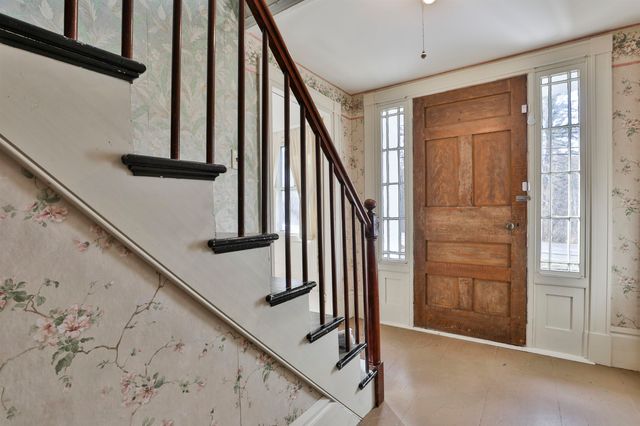 450 Weare Road, New Boston, NH 03070