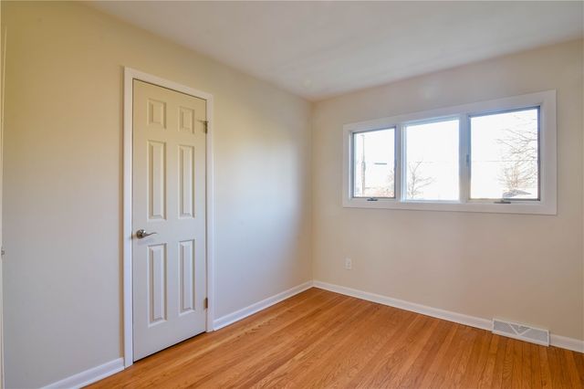 60 Stoddard Drive, Henrietta, NY 14467