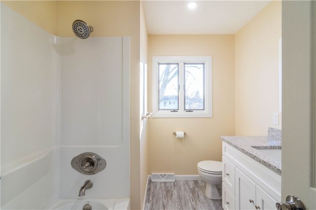 60 Stoddard Drive, Henrietta, NY 14467