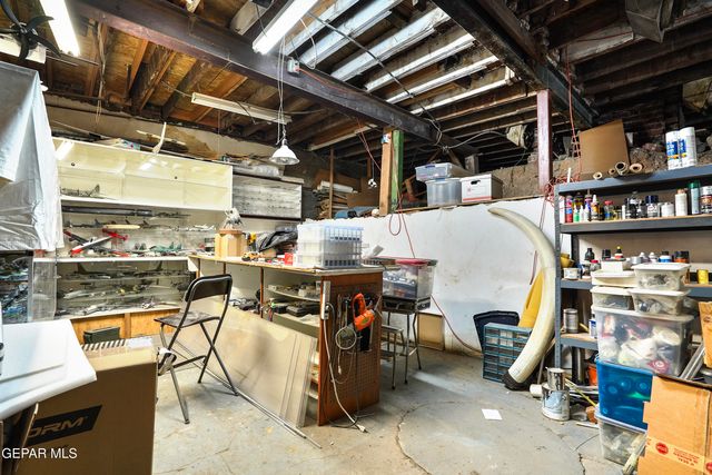 1307 N Ochoa Street, El Paso, TX 79902