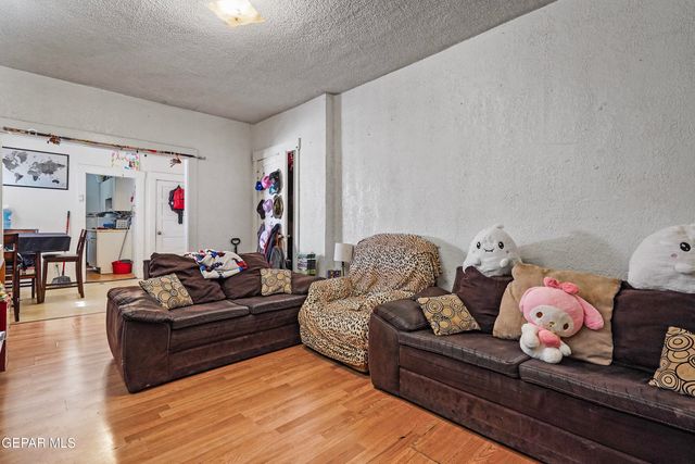 1307 N Ochoa Street, El Paso, TX 79902