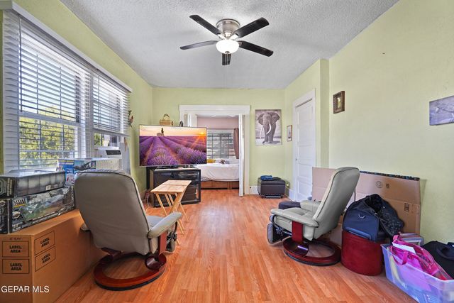 1307 N Ochoa Street, El Paso, TX 79902