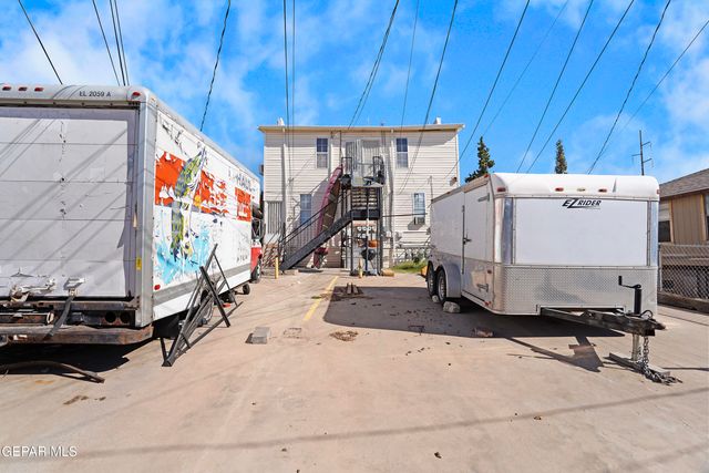 1307 N Ochoa Street, El Paso, TX 79902