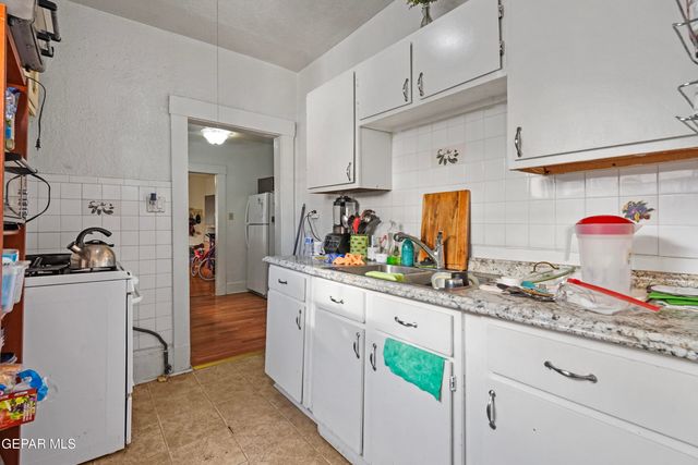 1307 N Ochoa Street, El Paso, TX 79902