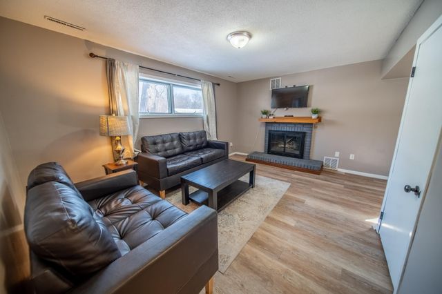 4024 3rd Street NW, Rochester, MN 55901