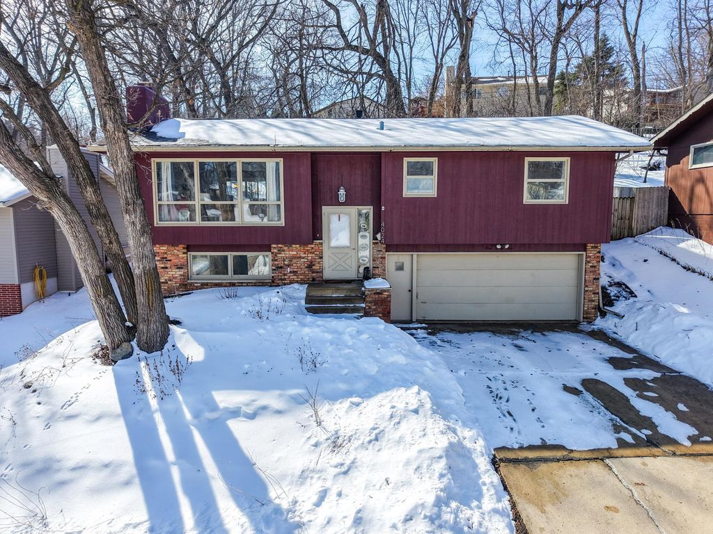 4024 3rd Street NW, Rochester, MN 55901