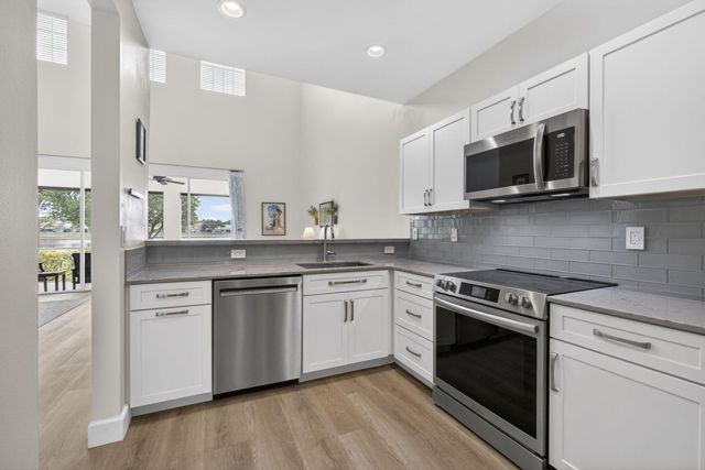 10726 Pelican Drive, Wellington, FL 33414