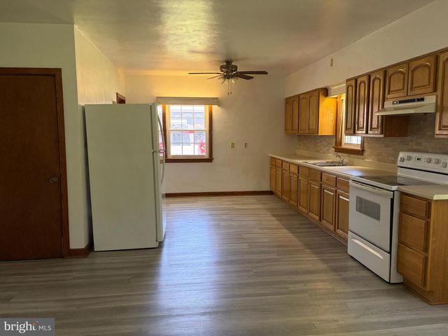 1001 S YORK STREET, Mechanicsburg, PA 17055