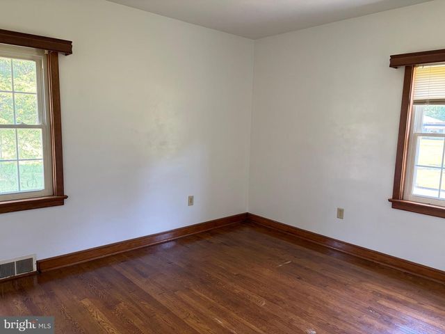 1001 S YORK STREET, Mechanicsburg, PA 17055