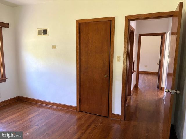 1001 S YORK STREET, Mechanicsburg, PA 17055
