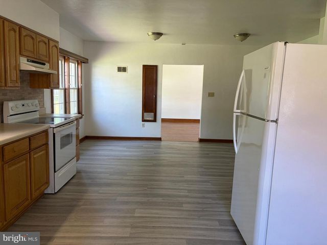 1001 S YORK STREET, Mechanicsburg, PA 17055