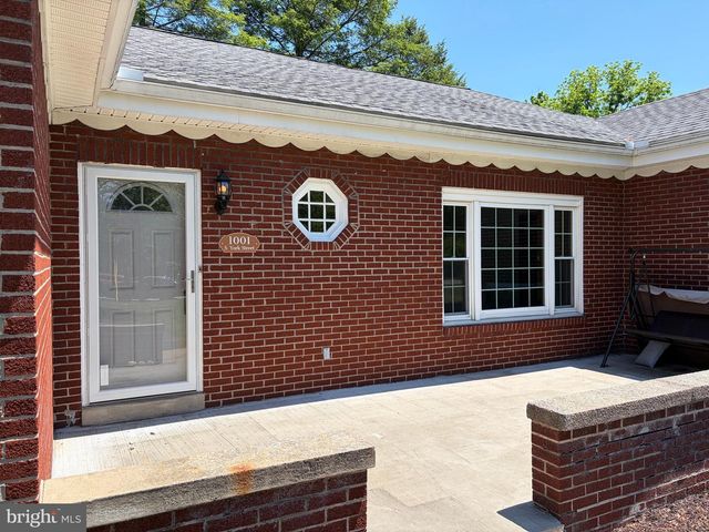 1001 S YORK STREET, Mechanicsburg, PA 17055