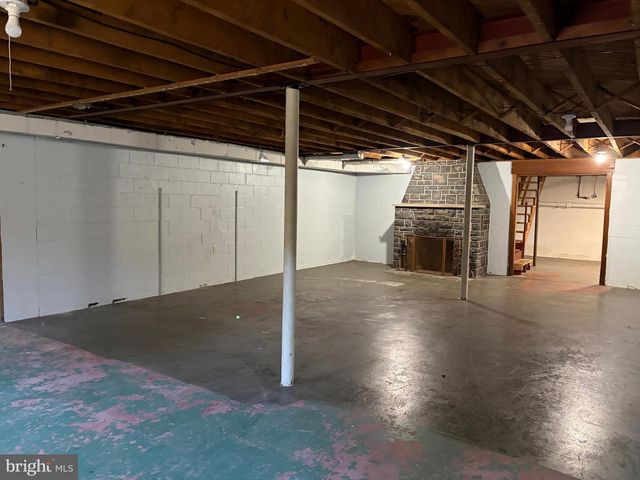 1001 S YORK STREET, Mechanicsburg, PA 17055