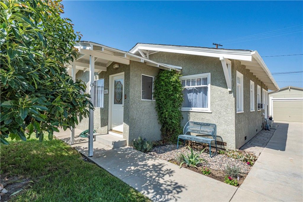 51 W Zane Street, Long Beach, CA 90805 — photo 2