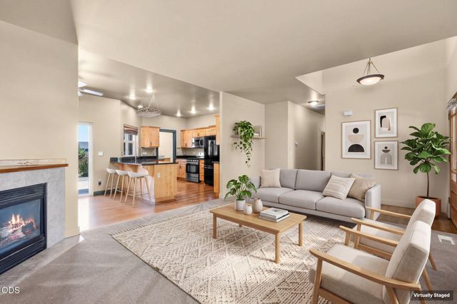 1806 NW Ivy Avenue, Redmond, OR 97756