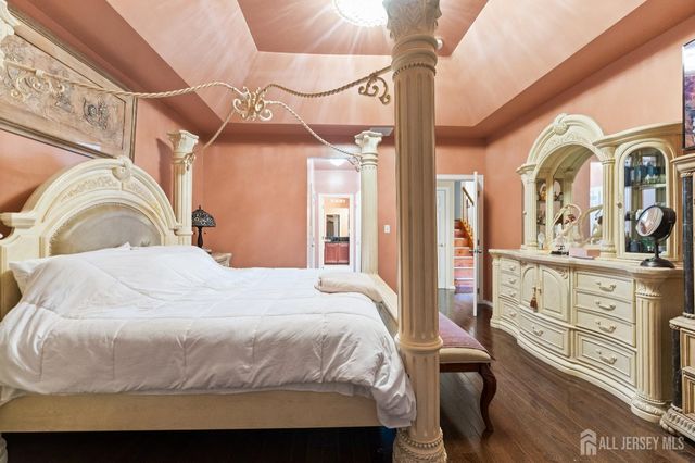 7 Spring Drive, South Brunswick, NJ 08810