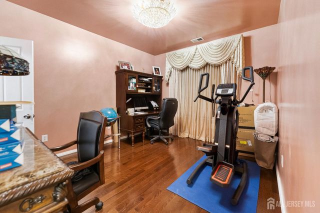 7 Spring Drive, South Brunswick, NJ 08810