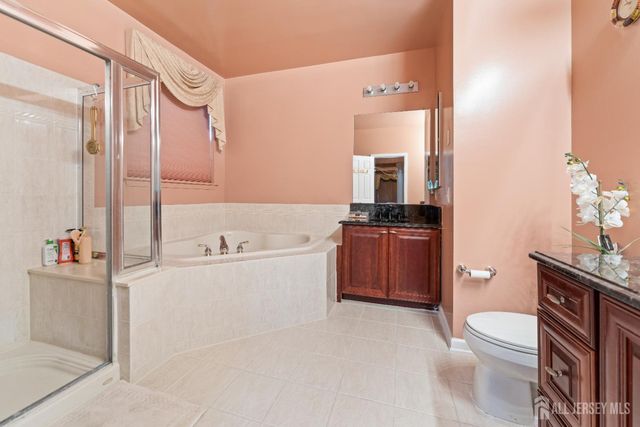 7 Spring Drive, South Brunswick, NJ 08810