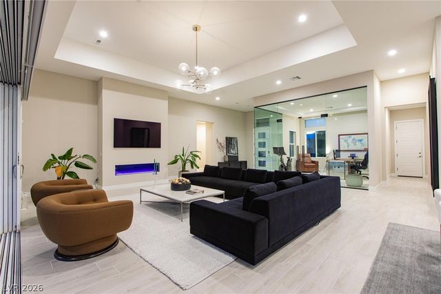 8860 Sweet Magnolia Court, Las Vegas, NV 89113