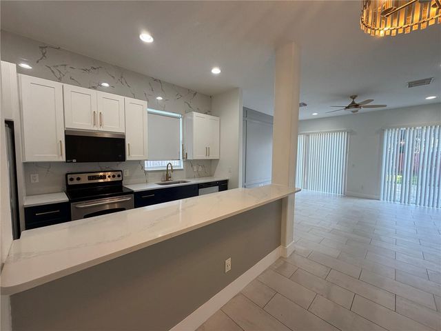 3007 E CENTRAL BOULEVARD 3007, Orlando, FL 32803