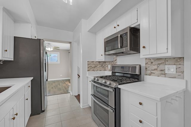 2601 West Street, River Grove, IL 60171