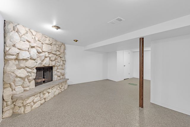 2601 West Street, River Grove, IL 60171