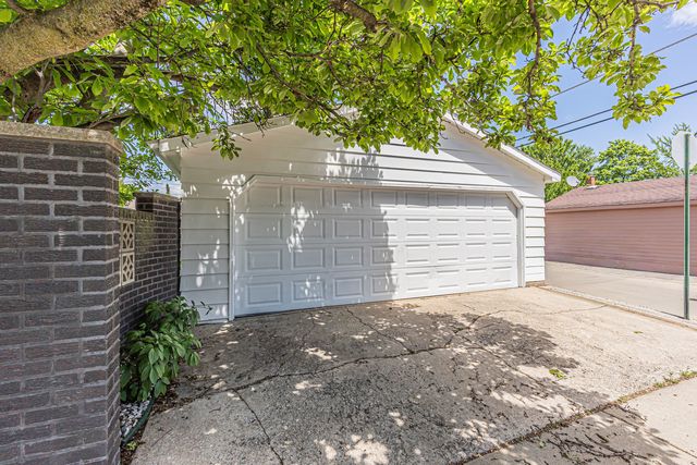 2601 West Street, River Grove, IL 60171