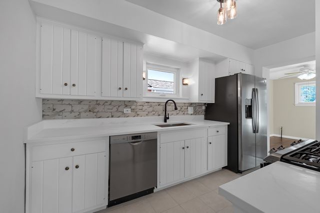 2601 West Street, River Grove, IL 60171